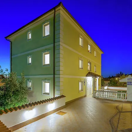 Lovely Apartment In Crikvenica With Roofed Terrace, Cleaning Included Apartment